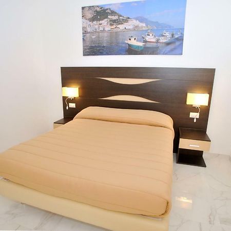 Dipino Accommodation Майори Экстерьер фото