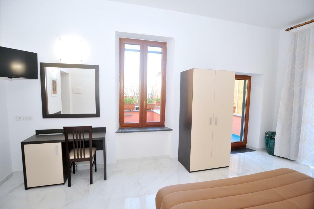Dipino Accommodation Майори Экстерьер фото