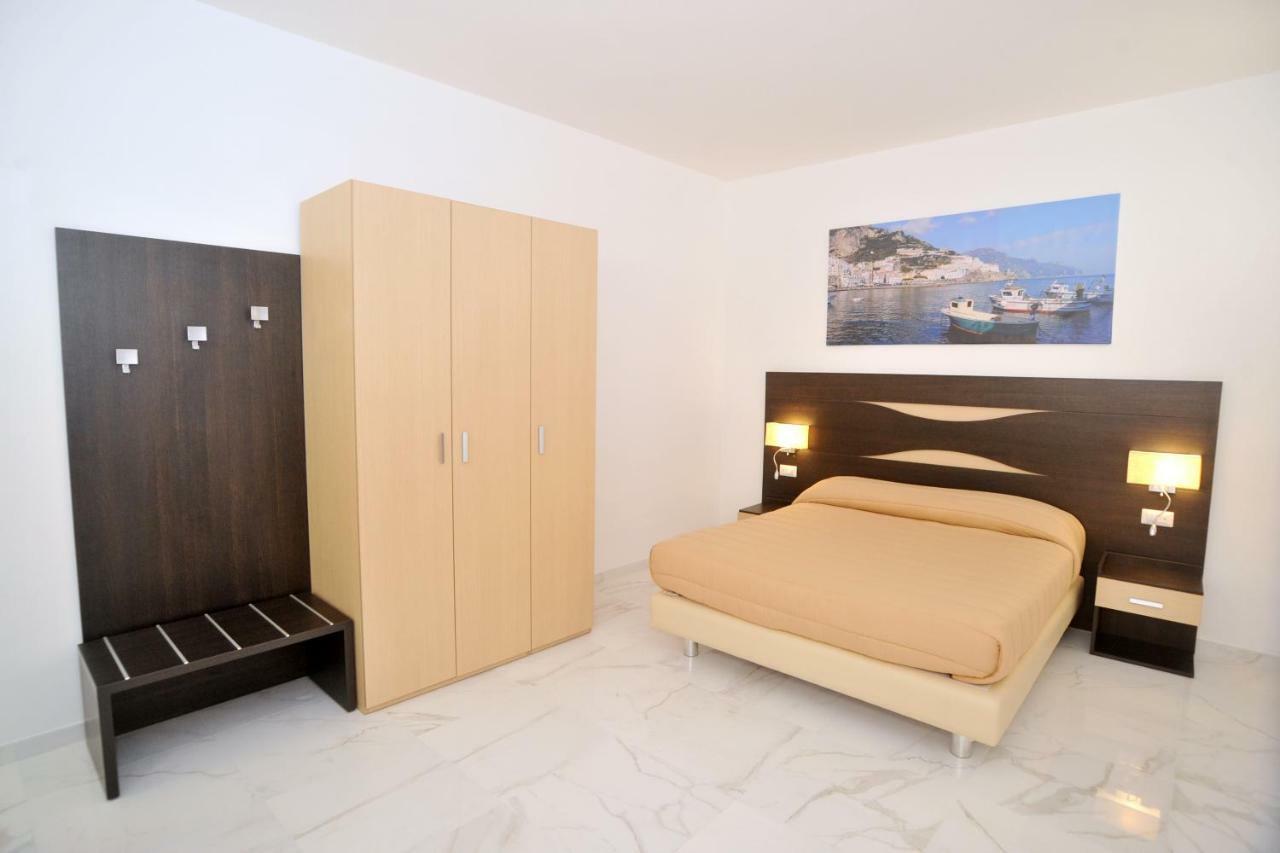 Dipino Accommodation Майори Экстерьер фото
