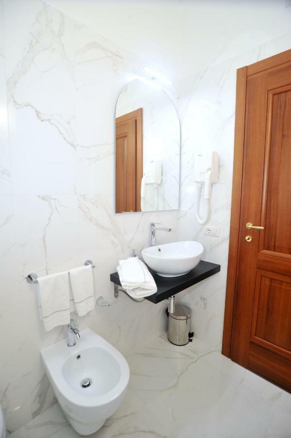Dipino Accommodation Майори Экстерьер фото